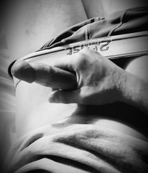 My STRAIGHT Friend 5bbc363ea7ee8.jpg