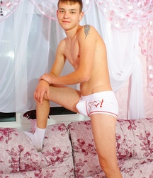 A russian boy take off his underpant 5c044f195e653.jpg