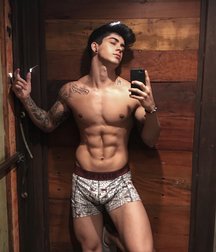 brazilian boys 5bb5516f839b9.jpg