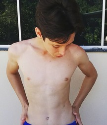 Sexy boys 5bb67a6e2b94a.jpg