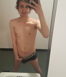 Huge twink set 5bb6f12a893fd.jpg