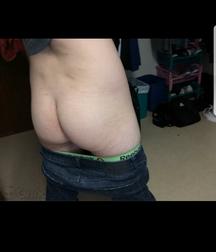 Grindr 5bbb0e0e1f115.png