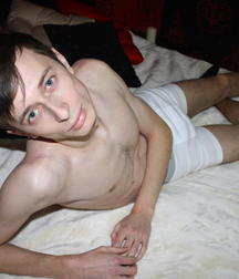 Nice selpfie in bed - L 5c3ba1b407794.jpg