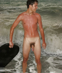 Nude guys in nature - L 5c7ee2a49914a.jpg