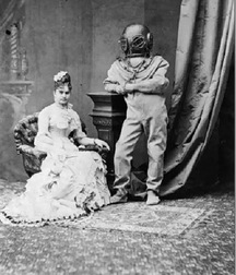 Old b&w photo fun 5c9359e8baf4a.jpg
