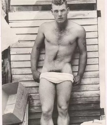 Old b&w photo fun 5c935a085617e.jpg