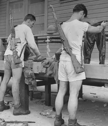 Old b&w photo fun 5c935a097dc44.jpg