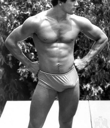 Old b&w photo fun 5c935a0c0d312.jpg