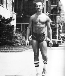 Guys in shorts 5c96d1829f9b4.jpg
