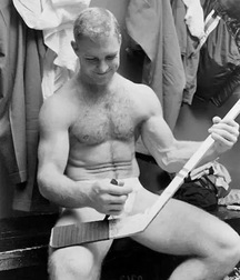 The Locker Room 5c9ac12d71922.jpg