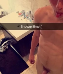 Selfie Hotties! 5cd75f331299b.jpg