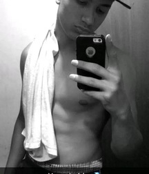 Selfie Hotties! 5cd75f416c243.jpg