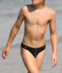 SpeedoGuys 5d36db78425cb.jpg