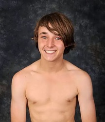 Shirtless Guys 5d66490a8182e.jpg