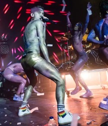 Olly Alexander 5d8bf023c1421.jpg