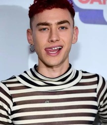 Olly Alexander 5d8bf0291cc53.jpg