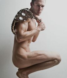... And Finally Men and Naked 5be046e8ea546.jpg