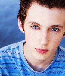 Troye Sivan : The Little Prince 5c2c7193b306e.jpg