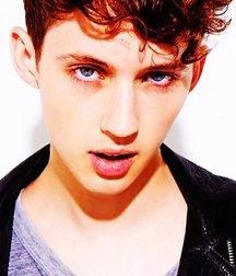 Troye Sivan : The Little Prince 5c2c71b7d92f6.jpg