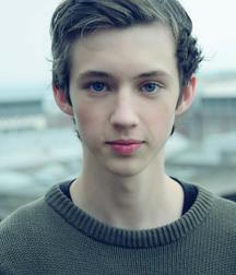 Troye Sivan : The Little Prince 5c2c71bd60e7b.jpg