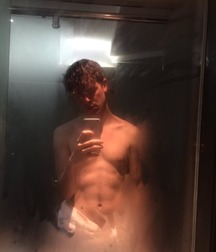 Troye Sivan : The Little Prince 5c2c7238ed380.jpg