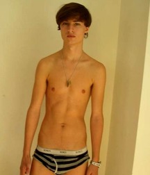 Undie or Undress! 5c4c8d1e56166.jpg