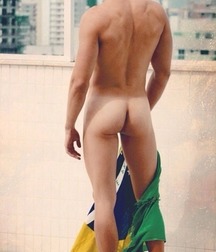 Boys' Legs 5d1e2261bca83.jpg