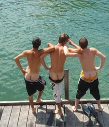 Sea, Sun and Twinks 5d2dede9441f9.jpg