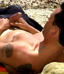 Sea, Sun and Twinks 5d2dee4688191.jpg