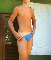 The Pleasure to Be Hot 5d2f36a810a9e.jpg