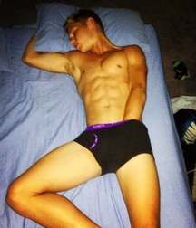 Sleeping Lads 5d3ef3bfd154e.jpg