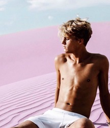 Boys in Short 2 5d41e868431c8.jpg