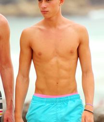 Boys in Short 2 5d41e8a9b82c5.jpg