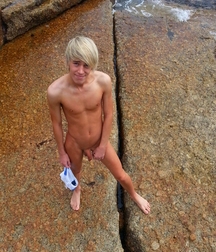 Bare Legs 5d69a6f541c9c.jpg