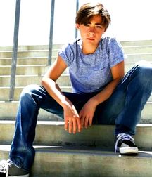 Sneaker Boys 5d6d1530809b1.jpg