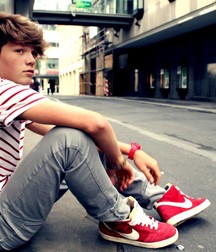 Sneaker Boys 5d6d155d505e2.jpg