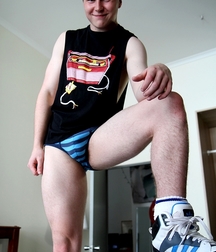 Sneaker Boys 5d6d1584b5fd5.jpg