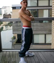 Sneaker Boys 5d6d15889def2.jpg