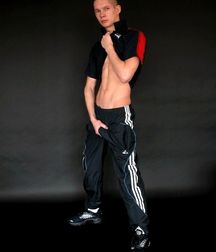 Sneaker Boys 5d6d15e5d5118.jpg