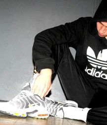 Sneaker Boys 5d6d15ec475ba.jpg