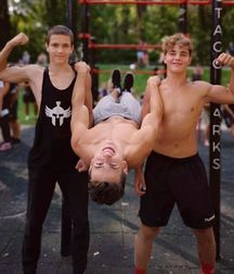Sport Teenagers 5d7c2686317e0.jpg