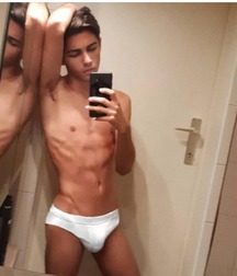 Body  as Play 5dd537b0aae42.jpg