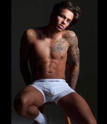 No Cock But Hot 5e1dd430091b4.jpg