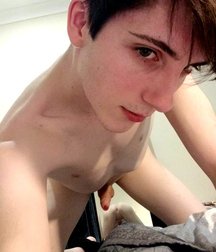 Confined and Naked at Home 5e904811c0f85.jpg
