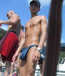  bulges 5ca7abd7502db.jpg