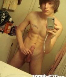 hot boys 5cb2d1768d537.jpg