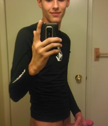 mirror selfies 5cb6c962b64ab.jpg