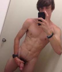 selfies-so hot 5d7cb3671faf6.jpg