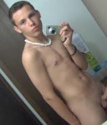 some hot selfies 5d9859c3040fe.jpg
