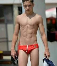 speedos 5da175934acfd.jpg